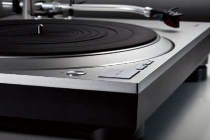 Technics SL-1500C turntable