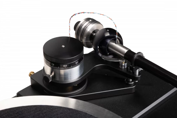 VPI HW-40 Black Edition turntable