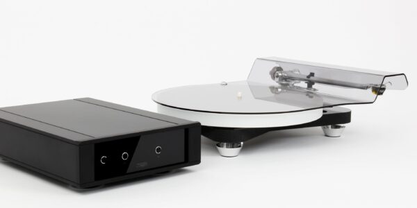 Rega Naia Turntable